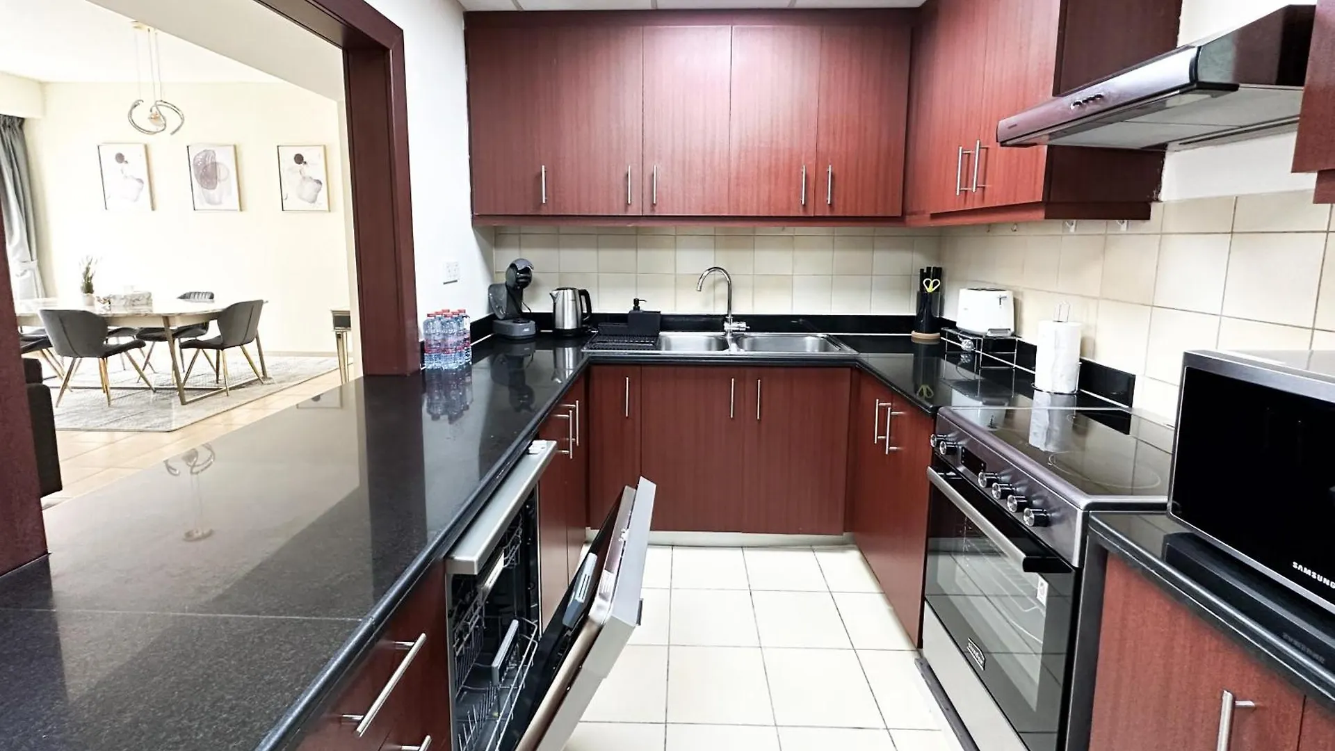 Happy Season Jbr Apartments Dubai United Arab Emirates