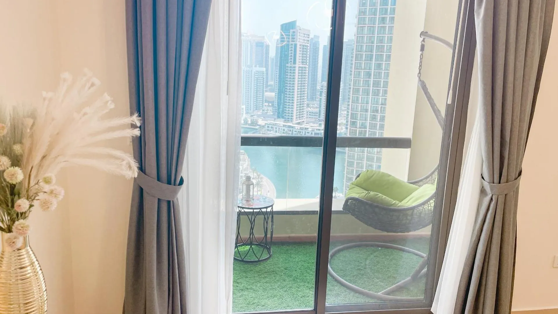Happy Season Jbr Apartments Dubai