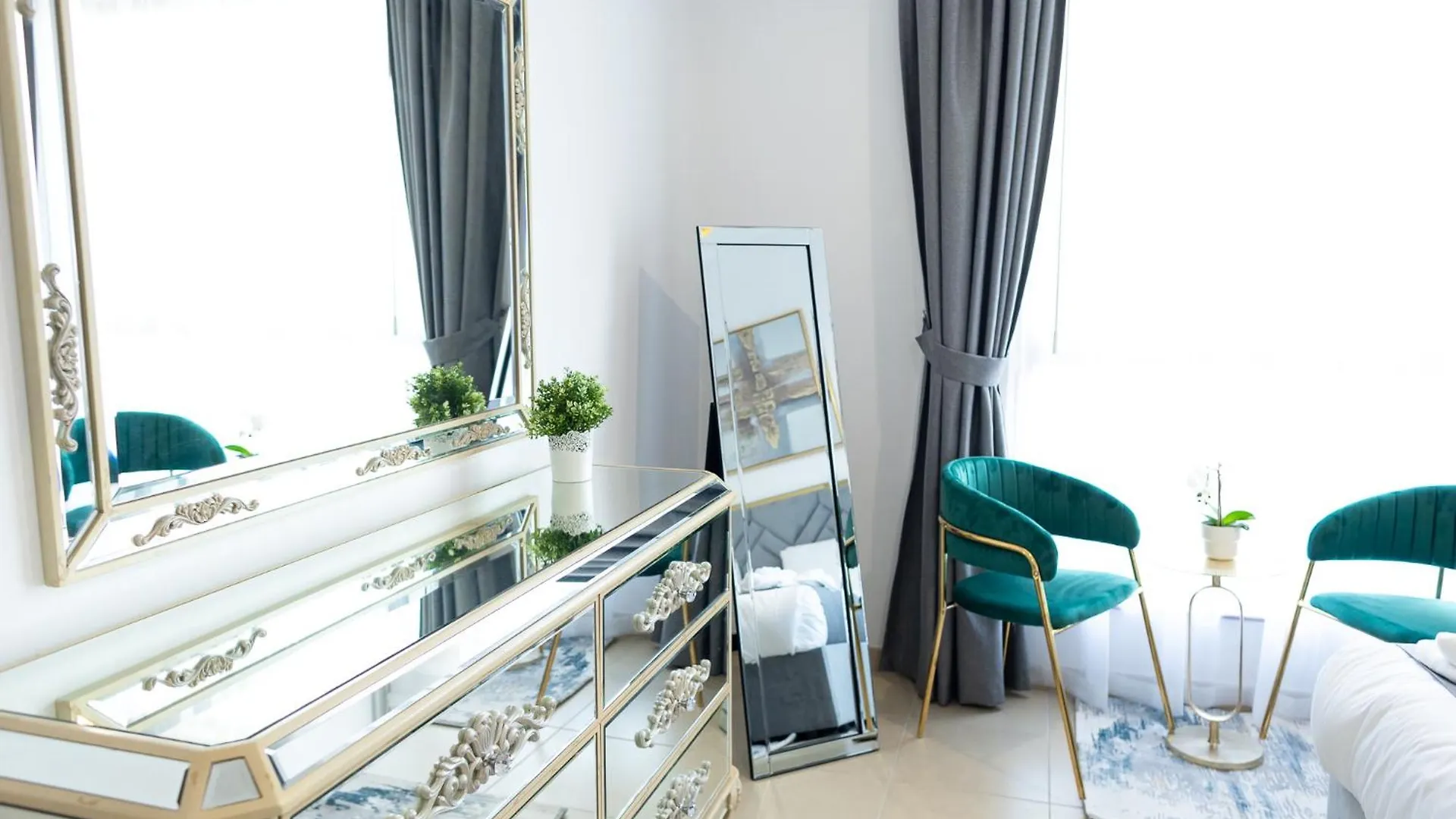 Happy Season Jbr Apartments Dubai United Arab Emirates
