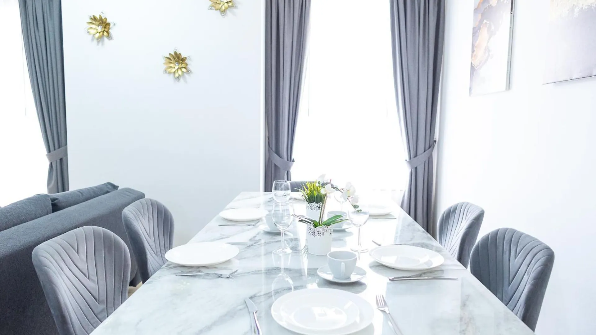 Happy Season Jbr Apartments Dubai
