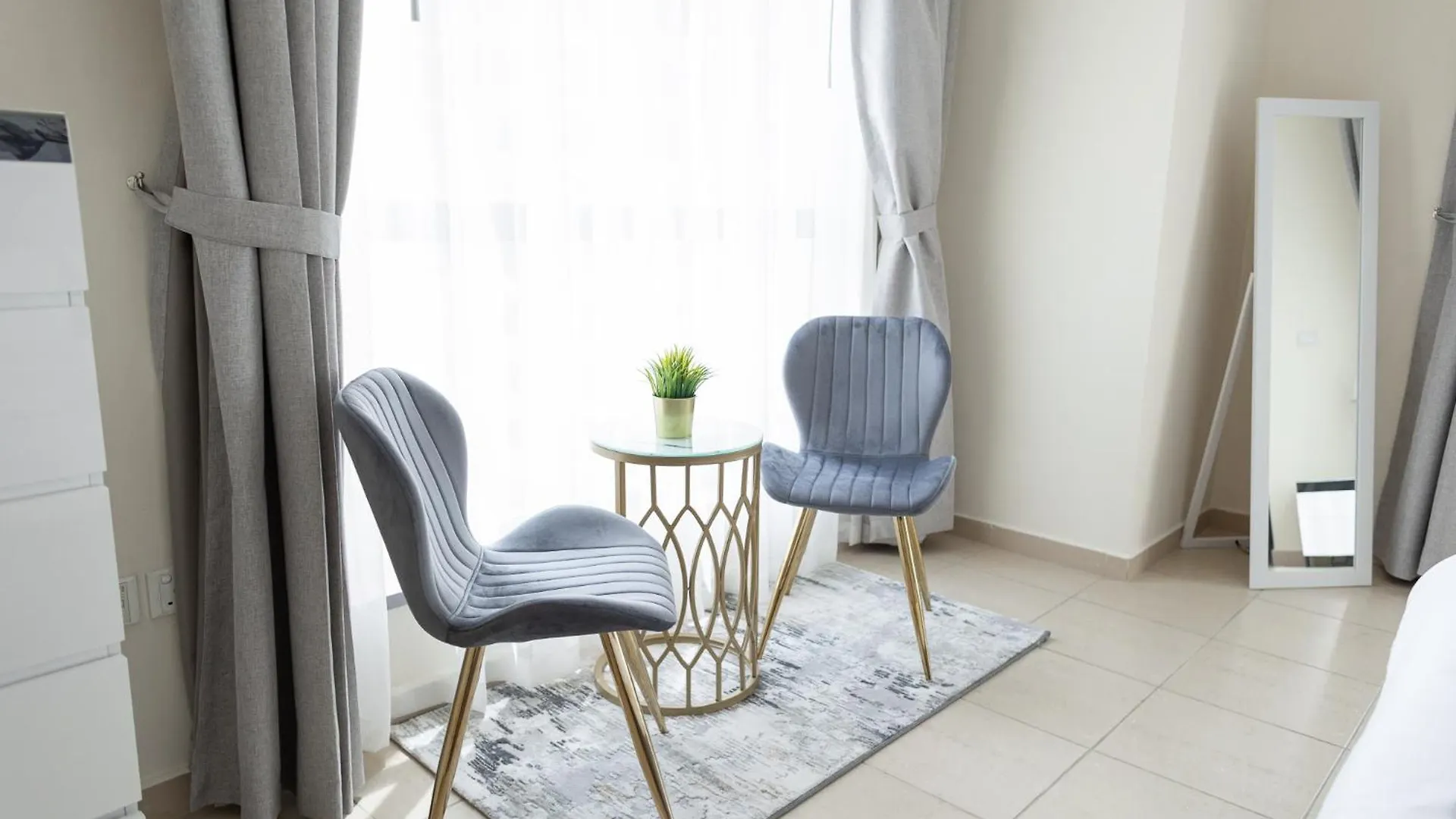 Happy Season Jbr Apartments Dubai